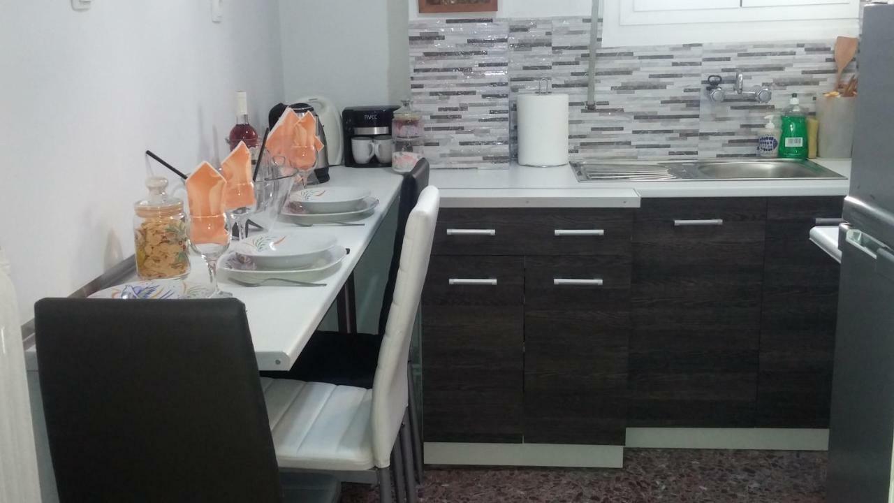 Apartament Acropolis Within 10Min. Walk! Ateny Zewnętrze zdjęcie